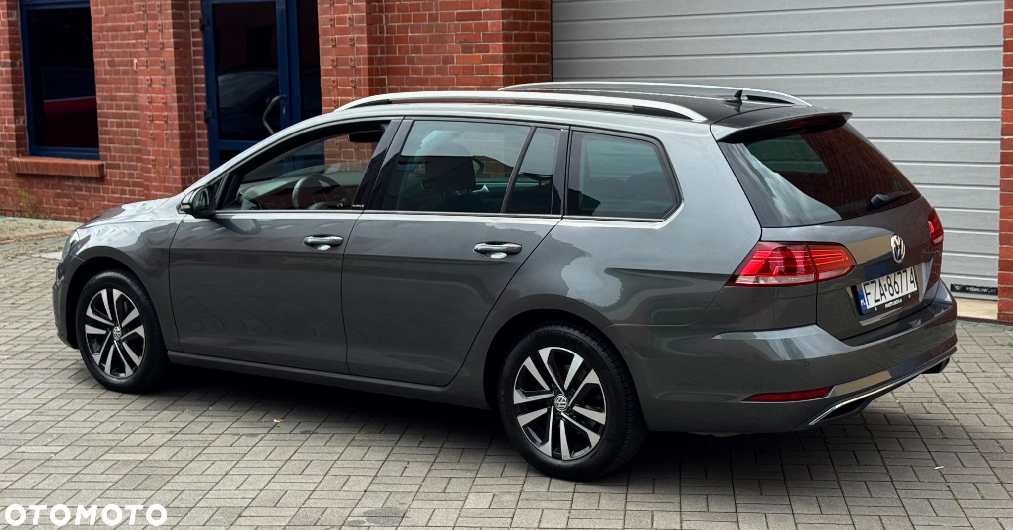 Volkswagen Golf 2.0 TDI SCR DSG IQ.DRIVE - 5