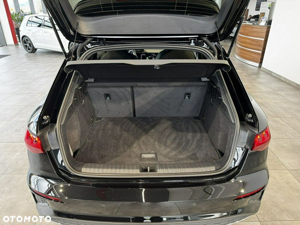 Audi A3 Sportback - 13