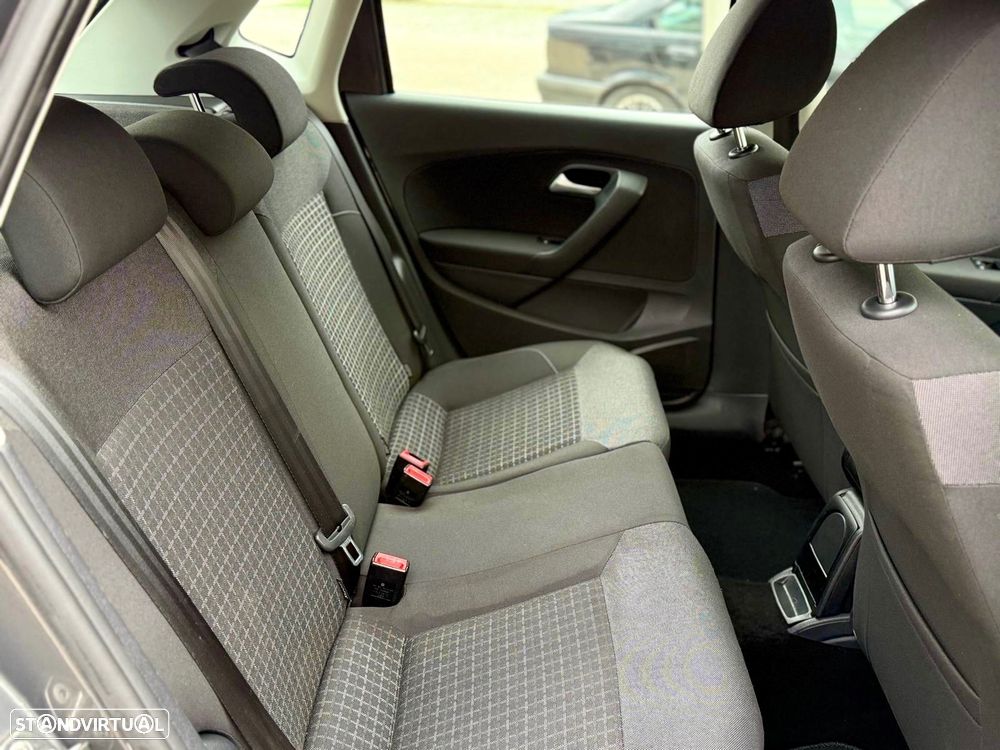 VW Polo 1.4 TDI (Blue Motion ) Comfortline - 19