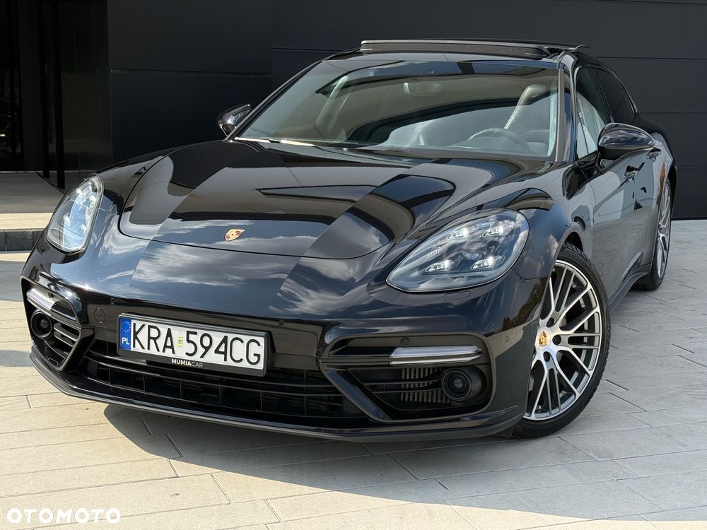 Porsche Panamera Turbo - 1