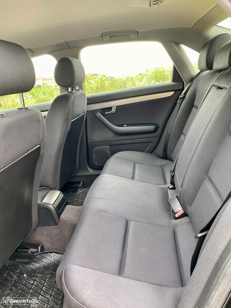 Audi A4 1.9 TDI m6 - 6