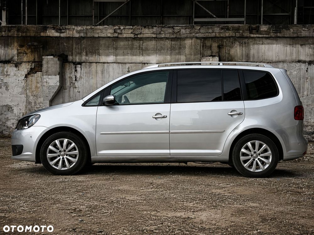 Volkswagen Touran 2.0 TDI DPF Highline - 8