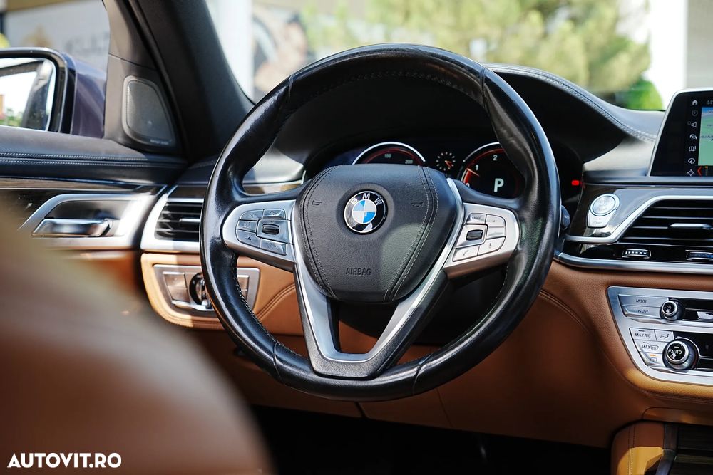 BMW Seria 7 730d xDrive - 24