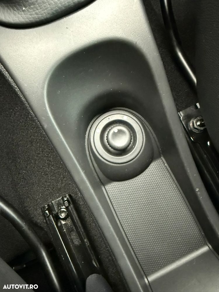 Dacia Duster dCi 110 FAP 4x2 Prestige - 30