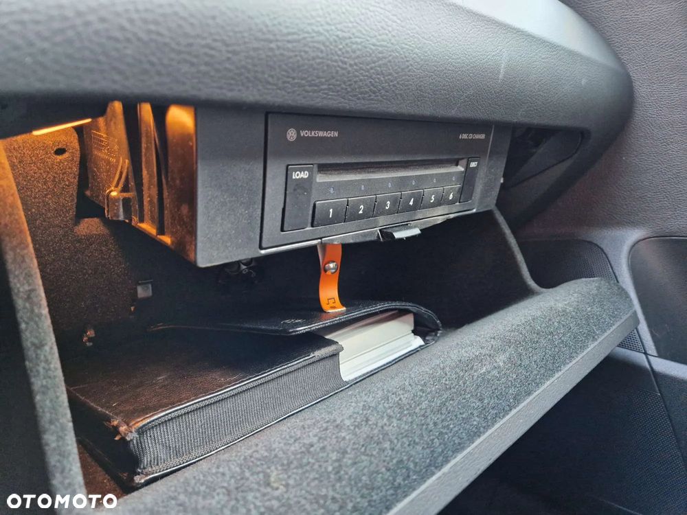 Volkswagen Passat Variant 2.0 TDI Highline DSG - 13