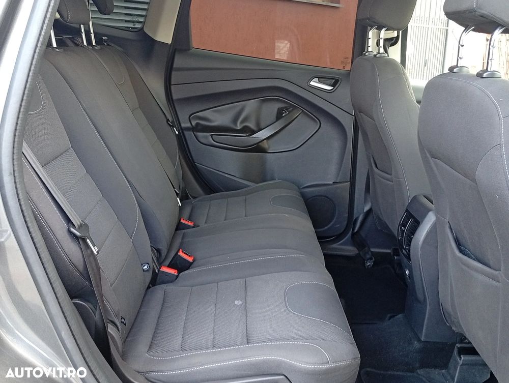 Ford Kuga 2.0 TDCi Titanium - 8