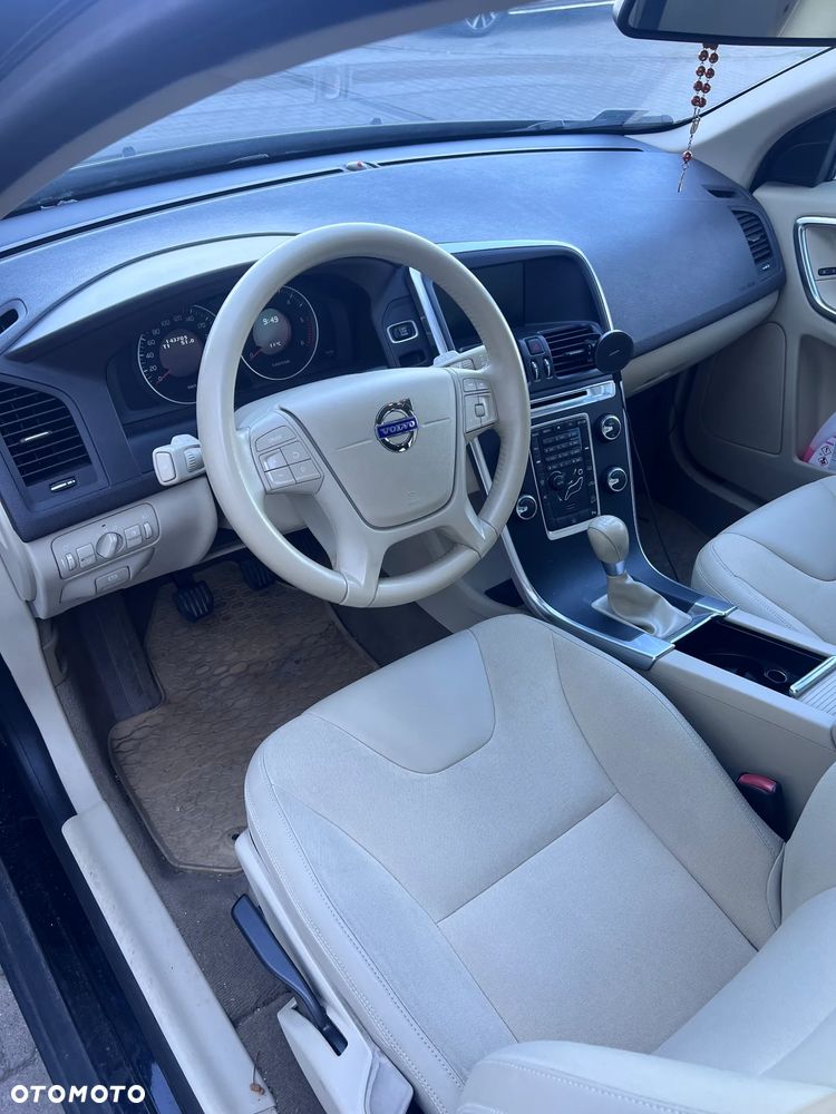 Volvo XC 60 D4 AWD Kinetic - 6