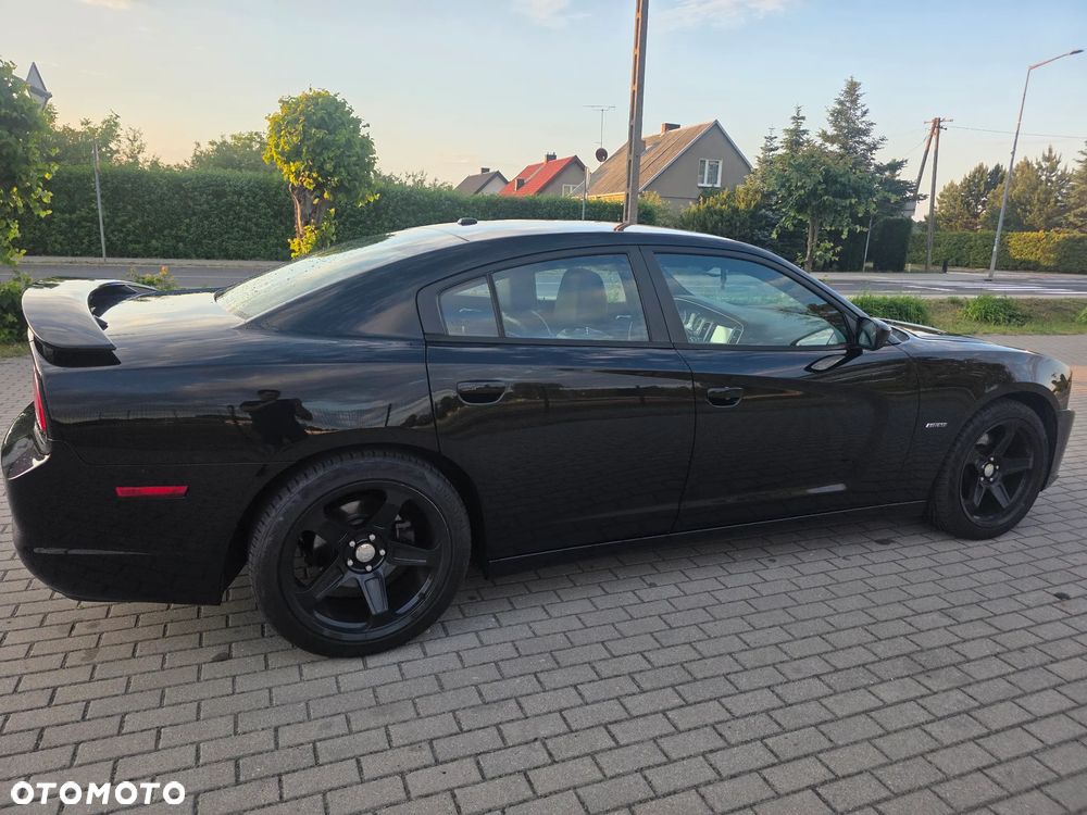 Dodge Charger - 8