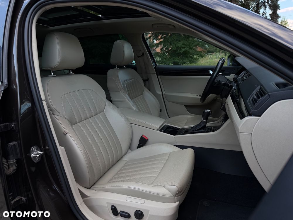 Skoda Superb 2.0 TSI 4x4 L&K DSG - 9