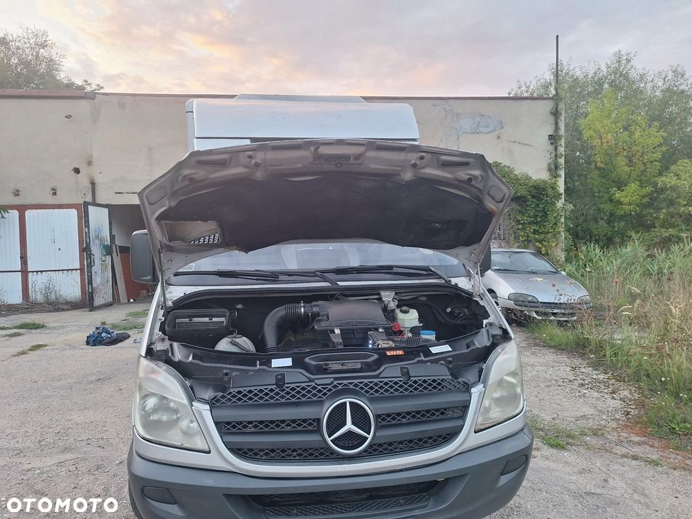Mercedes-Benz Sprinter - 4
