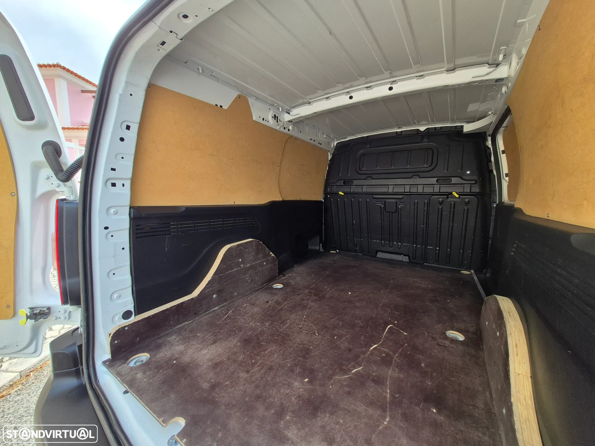 Peugeot Partner LONGA - 60.000KM | GARANTIA | 3 LUG. - 11