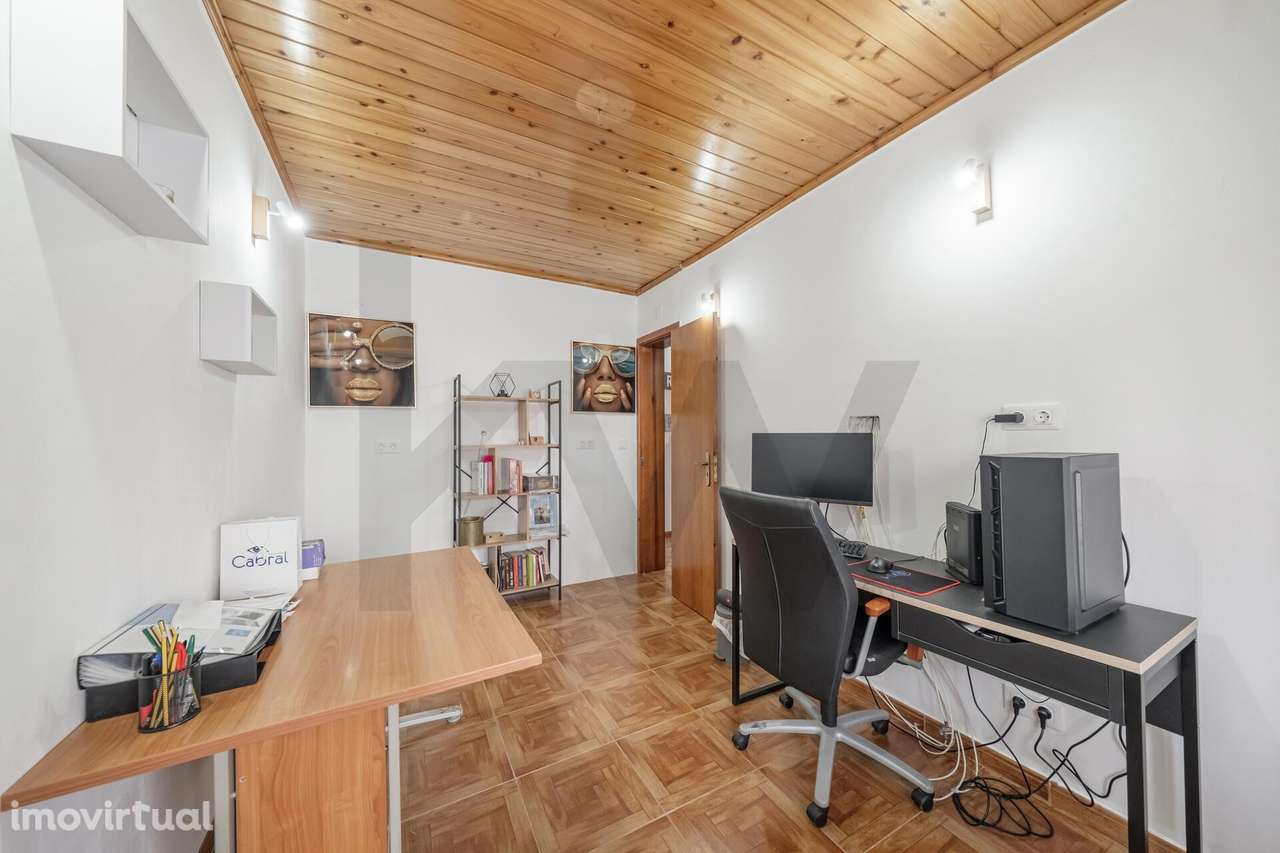 Moradia T4 na Estrada 25 de Abril no Concelho da Praia da Vitória - Grande imagem: 5/21