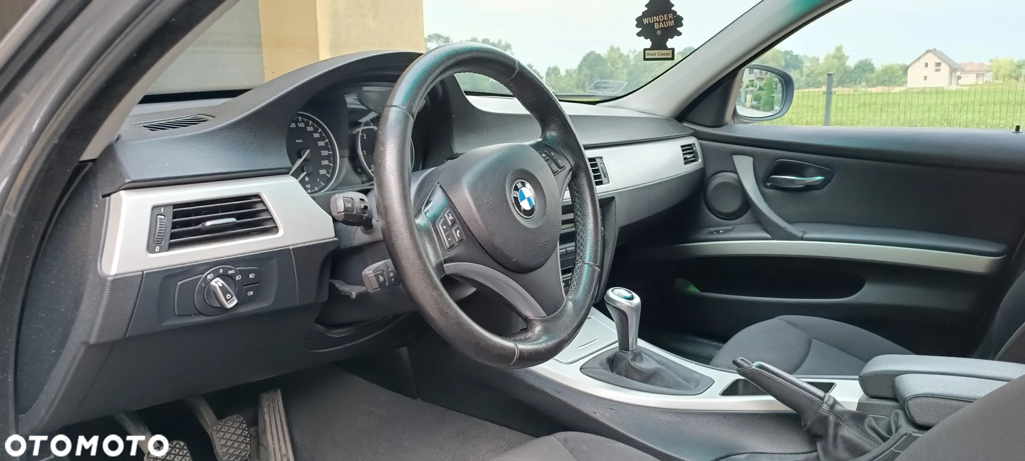 BMW Seria 3 320i - 9