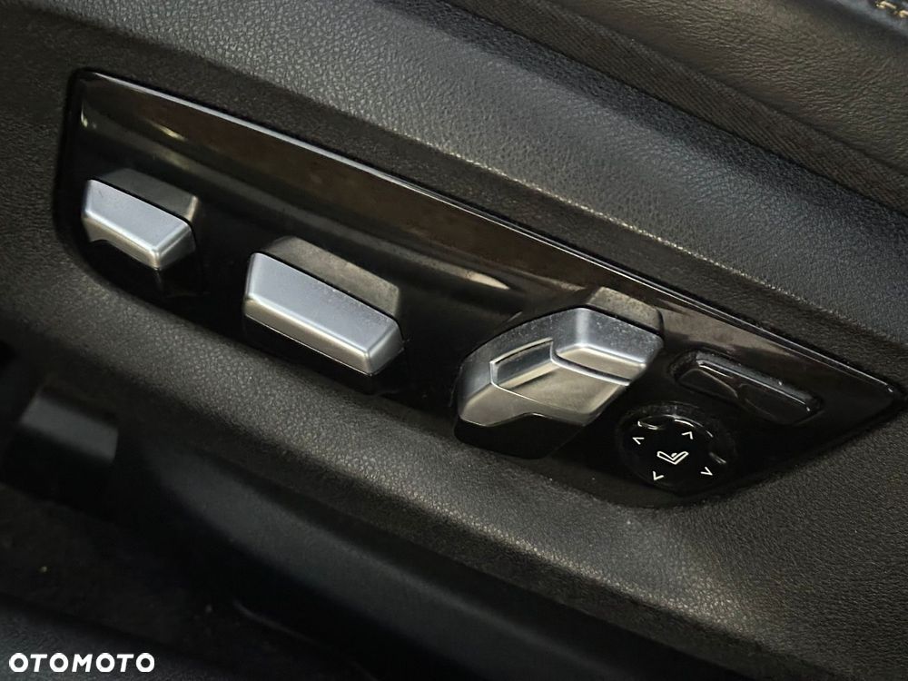 BMW Seria 5 520d xDrive M Sport sport - 24