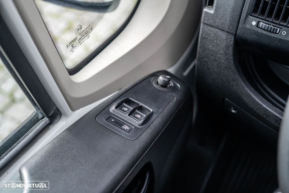 Citroën Jumper 2.0 BlueHDi 30 L2H1 Confort - 27