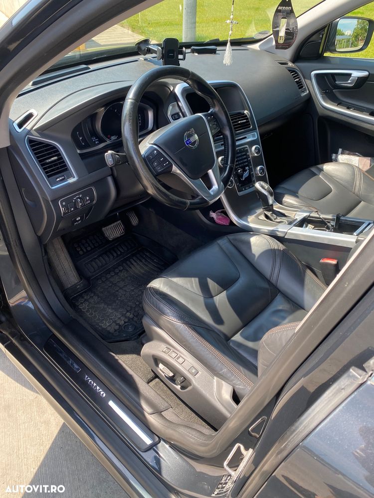 Volvo XC 60 D5AWD Summum - 8