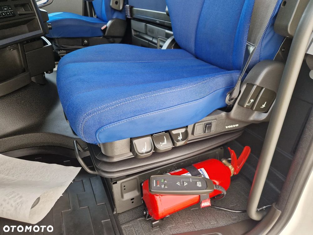 Volvo FH500 I-PARK COOL OSŁONY MIĘDZYOSIOWE - 19