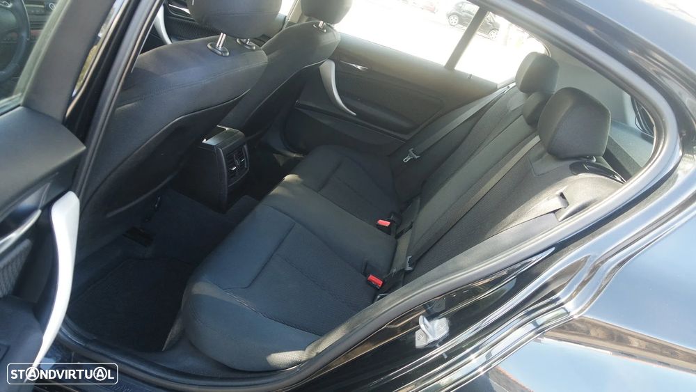BMW 116 iA Line Sport - 15
