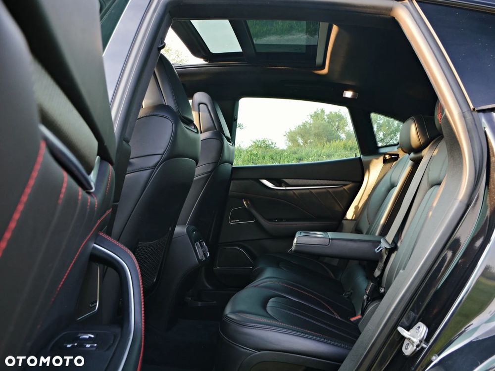 Maserati Levante S Q4 GranSport - 23