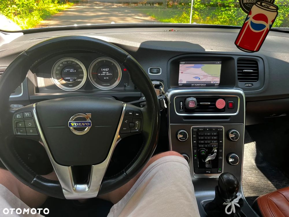 Volvo S60 D3 Summum - 9