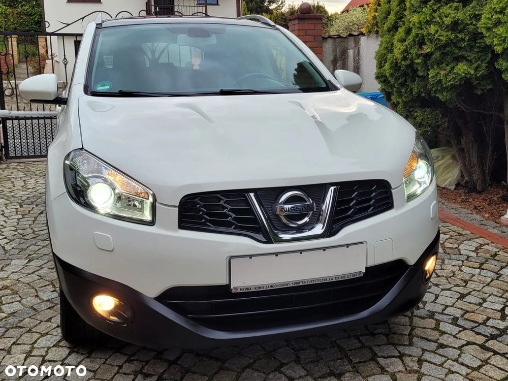 Nissan Qashqai 2.0 4x4 Tekna - 4