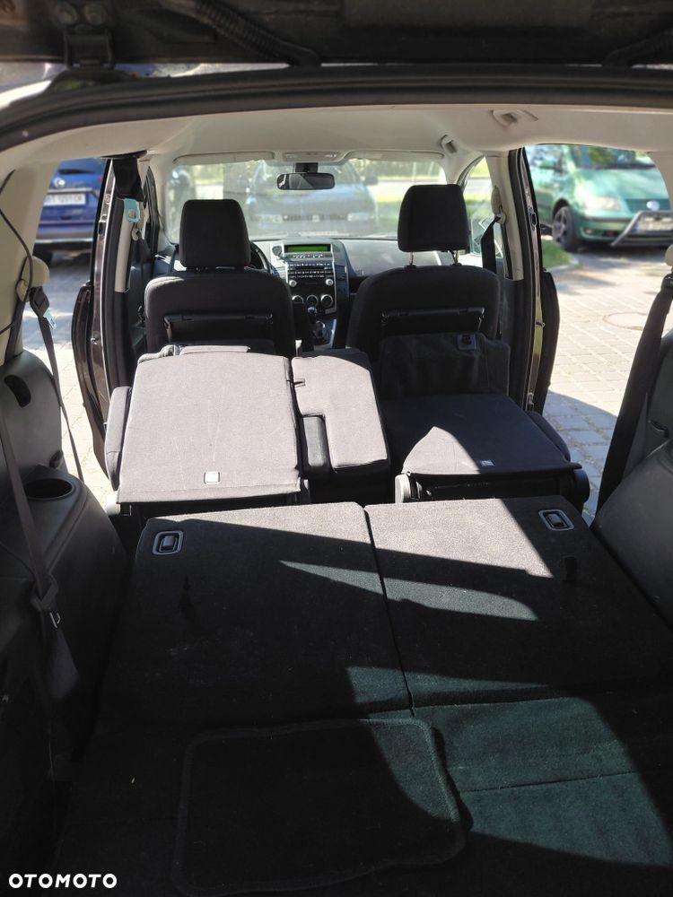 Mazda 5 - 6