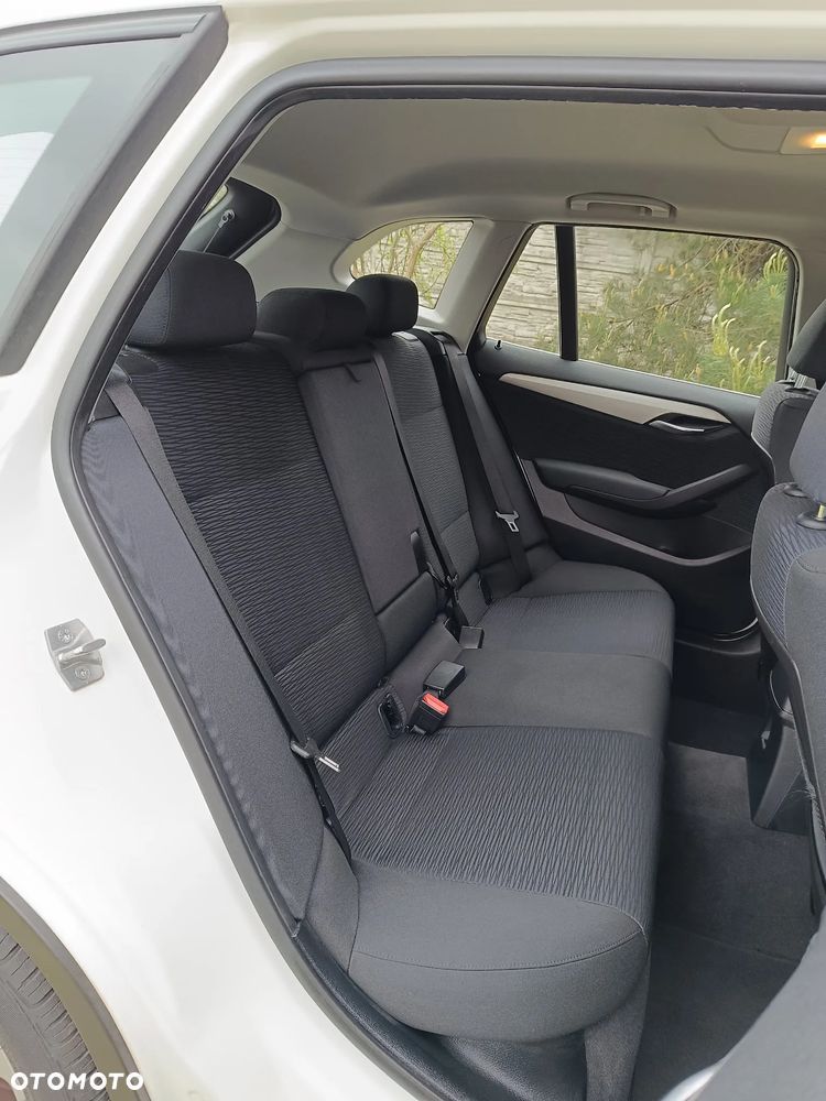 BMW X1 sDrive18d xLine - 9