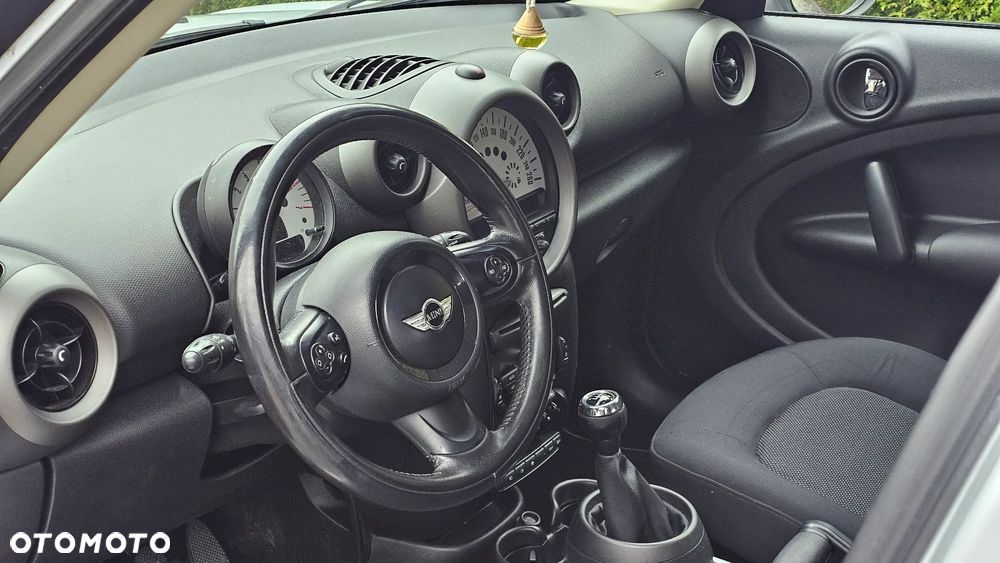 MINI Countryman Cooper D - 26