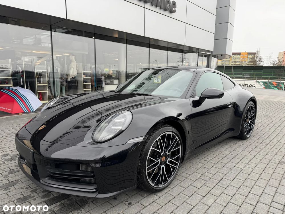 Porsche 911 Carrera - 1