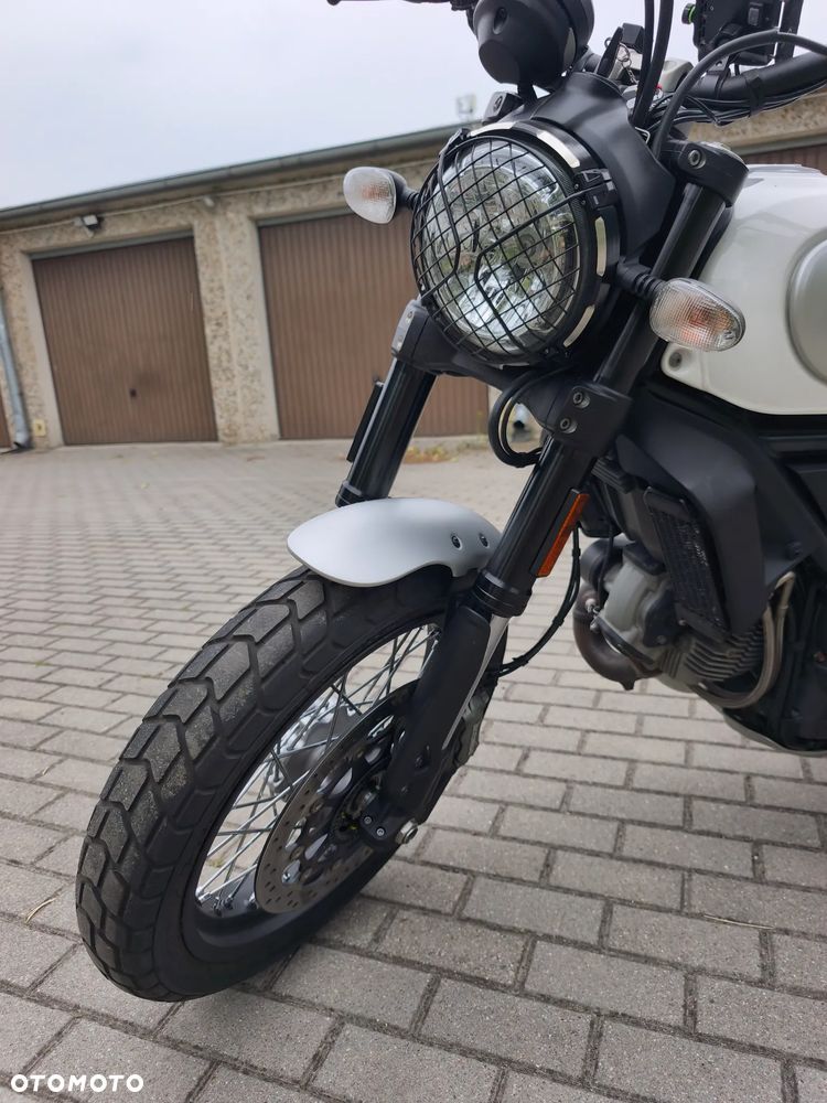 Ducati Scrambler - 21