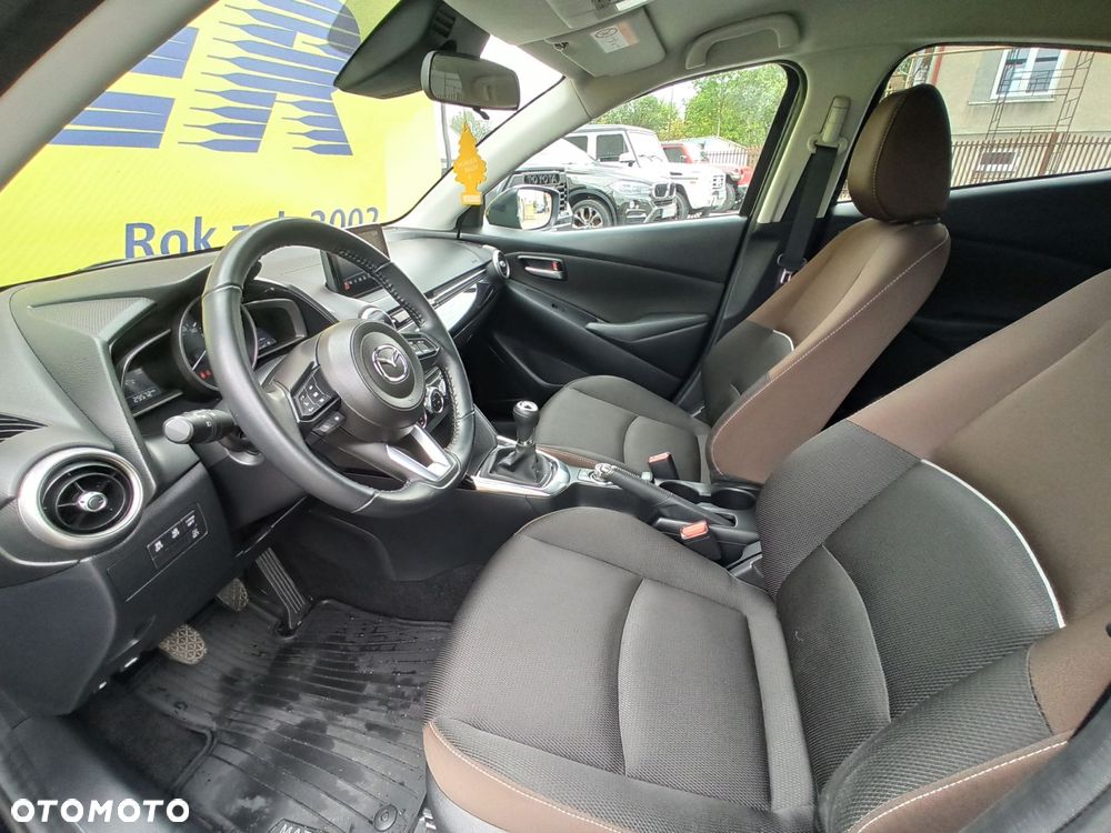 Mazda 2 - 7