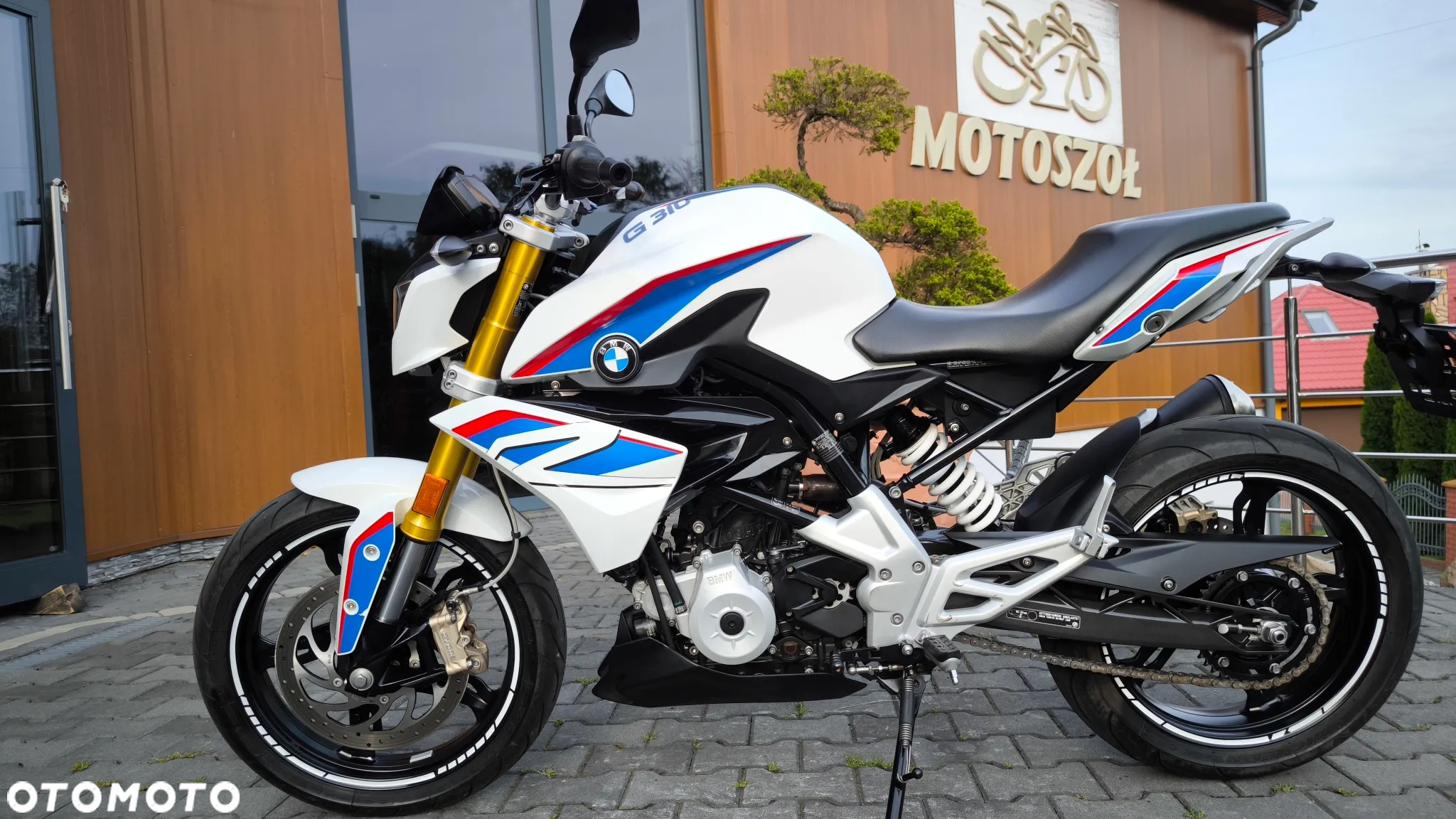 BMW G - 2