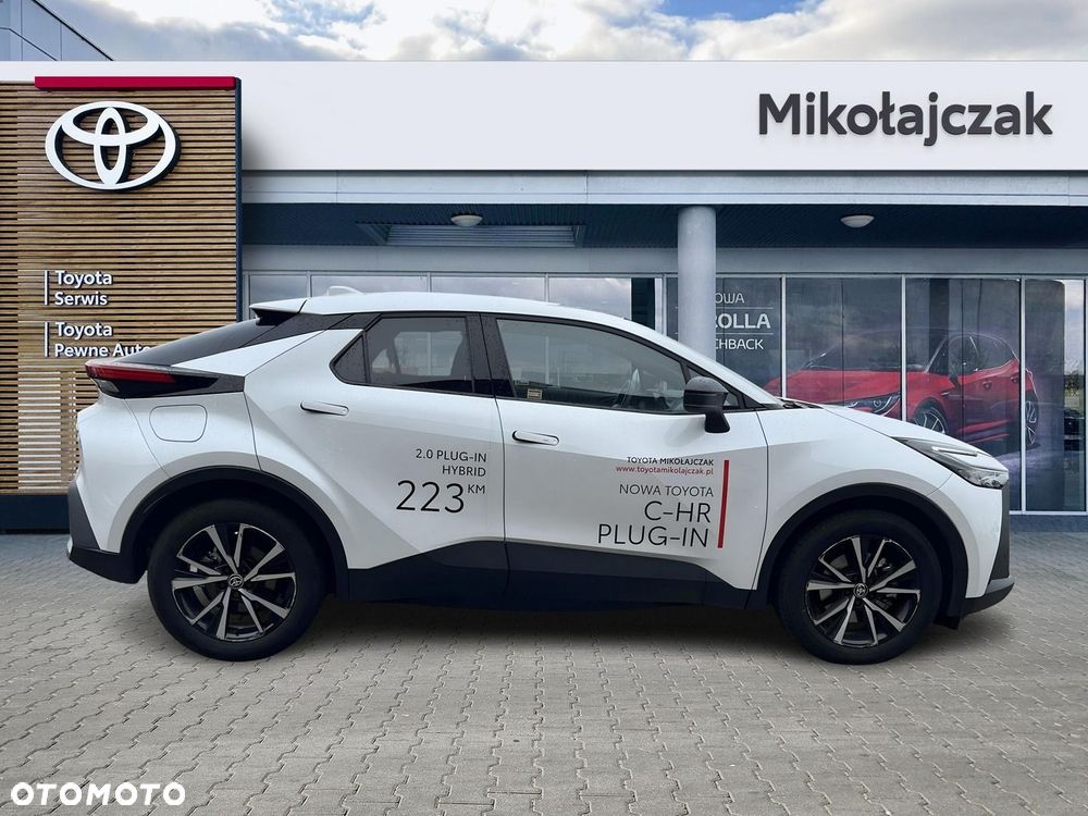 Toyota C-HR - 11
