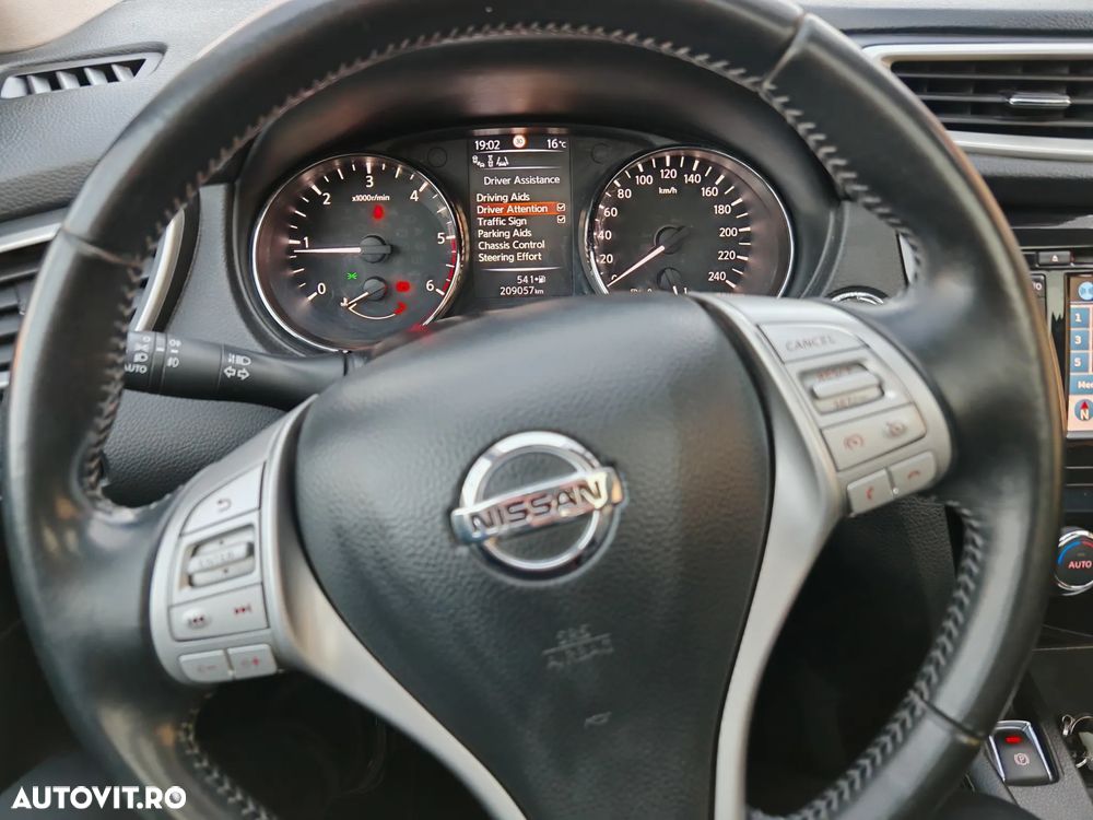 Nissan Qashqai 1.6 DCI ALL-MODE 4x4i TEKNA+ - 14