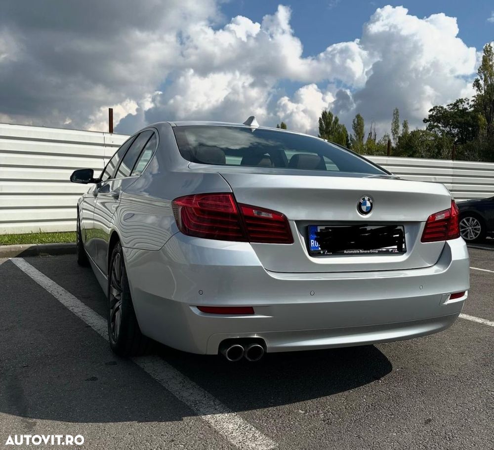 BMW Seria 5 520d xDrive - 5