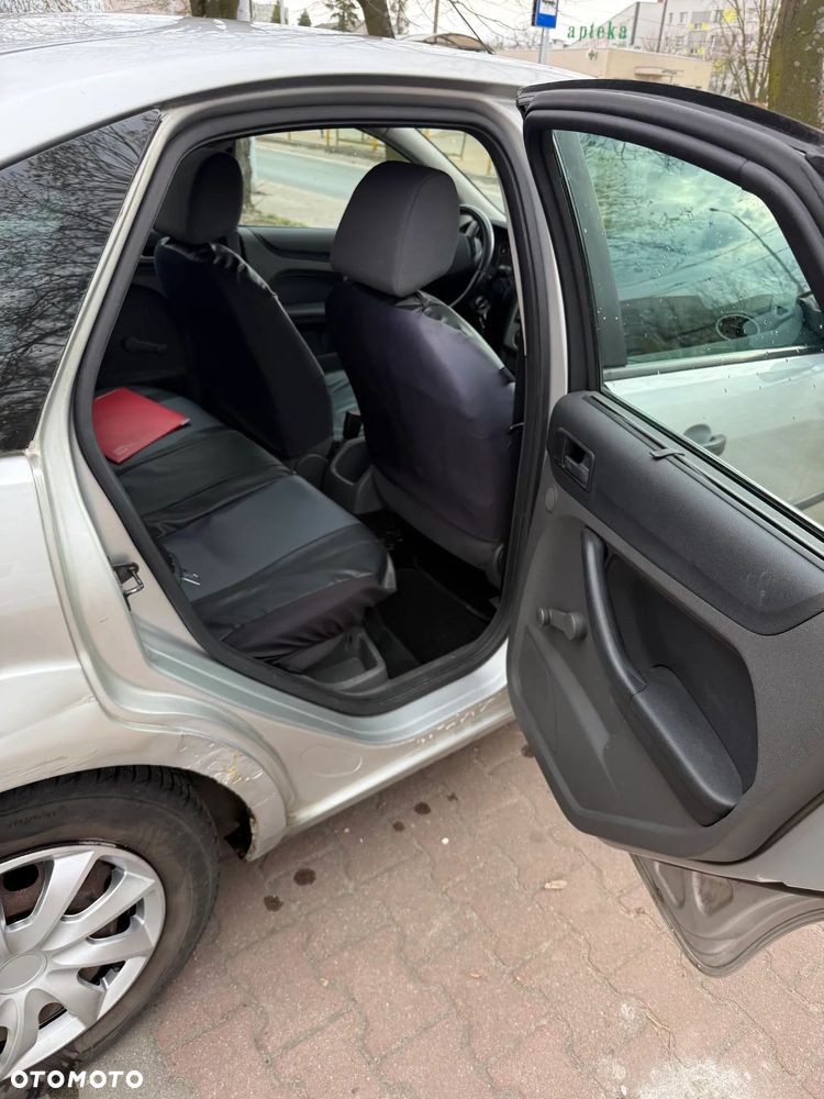 Ford Focus - 9