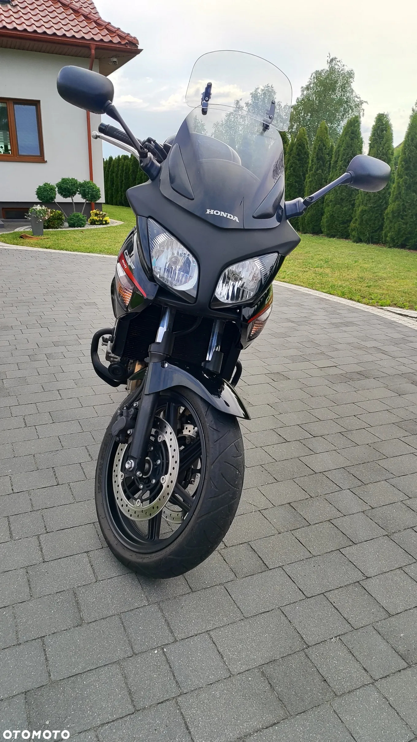 Honda CBF - 8