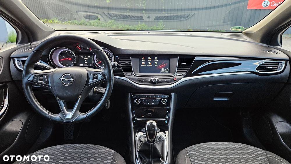 Opel Astra - 16
