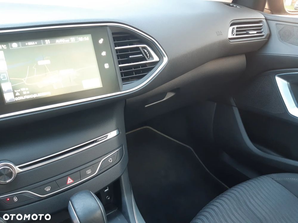 Peugeot 308 SW BlueHDi 150 Automatik Stop & Start Niveau 2 Business-Line - 22