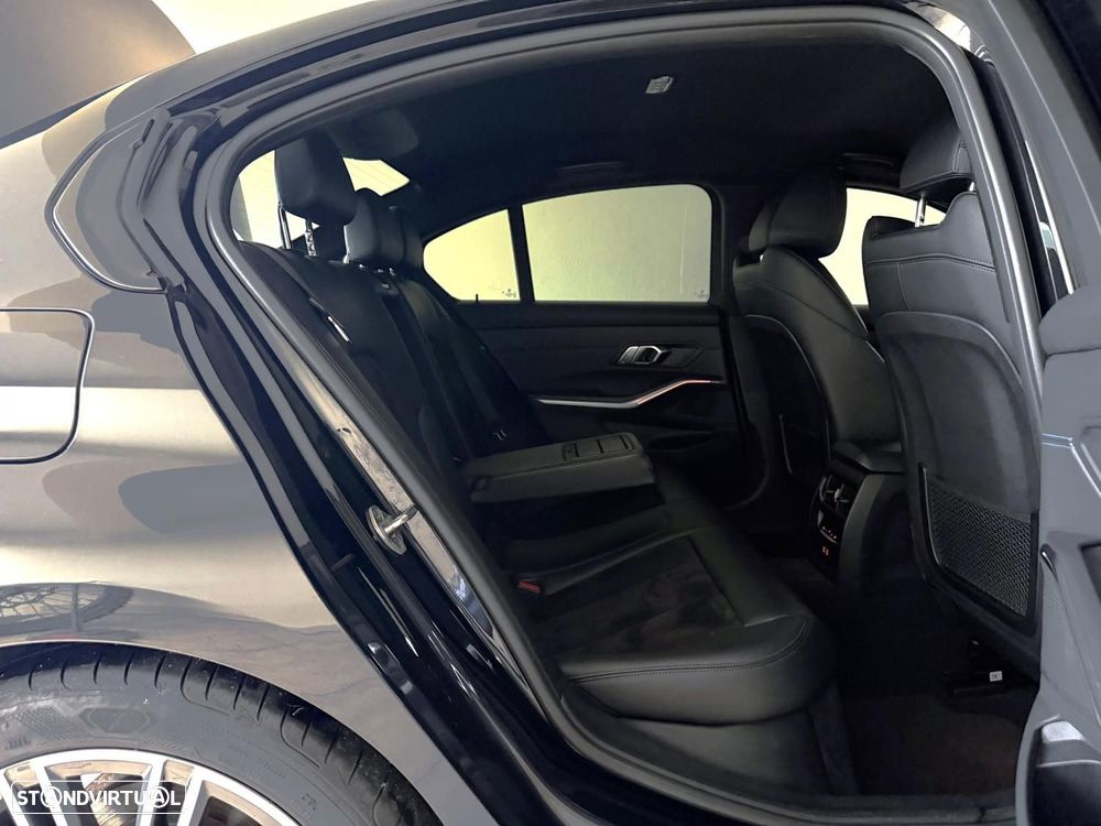 BMW 318 d Pack M Auto - 19