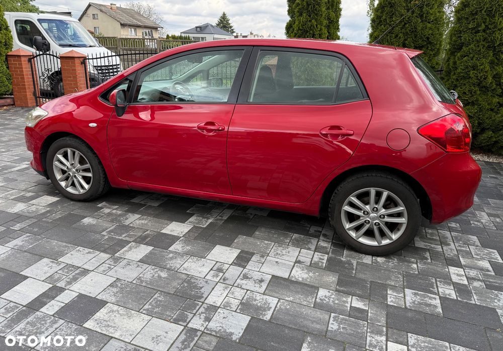 Toyota Auris 1.4 VVT-i Team - 11