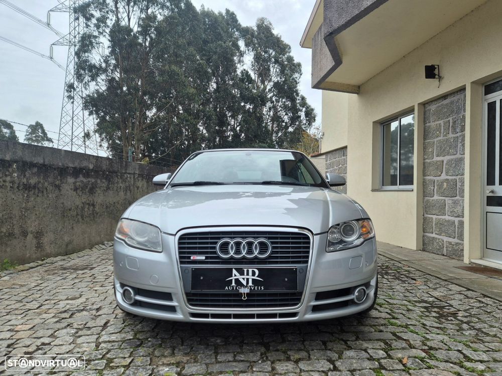 Audi A4 Cabrio 2.0 TDi S-line - 3