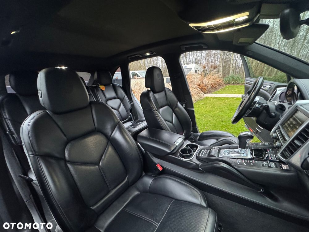 Porsche Cayenne - 7
