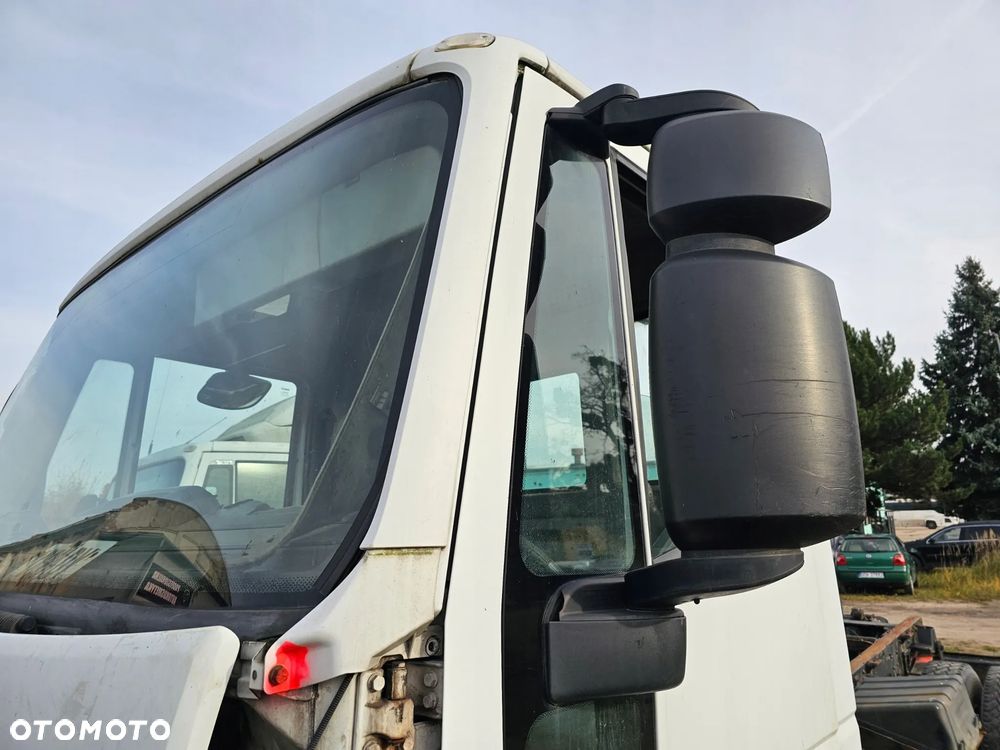 NAROŻNIK LEWY OSŁONA OWIEWKA SŁUPKA LEWEGO LISTWA IVECO EUROCARGO 02-15 rok - 1