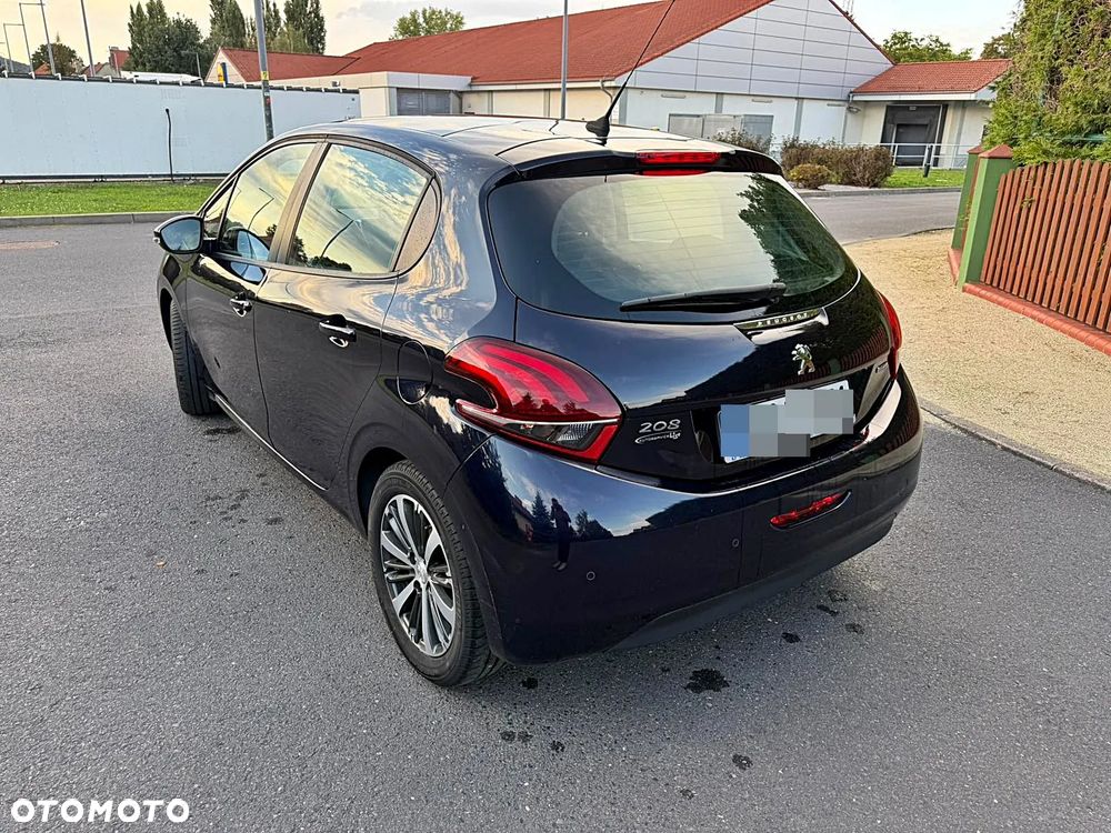 Peugeot 208 1.2 PureTech GPF Allure S&S - 5