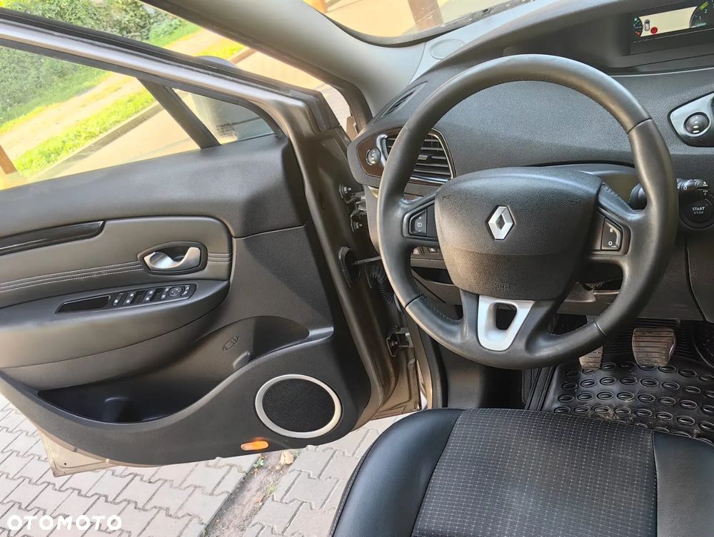 Renault Scenic - 15