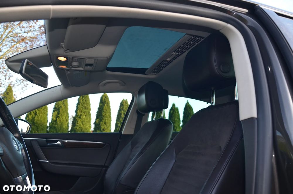 Volkswagen Passat 1.8 TSI Highline DSG - 25