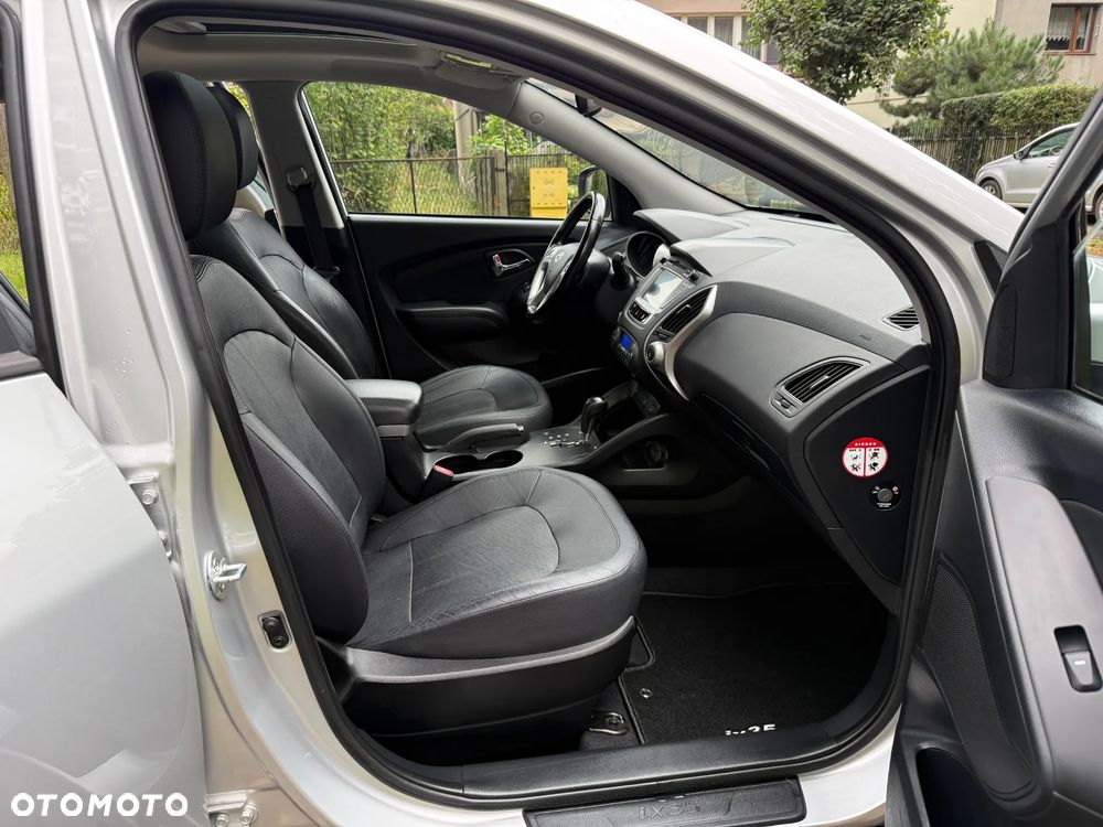 Hyundai ix35 2.0 CRDi 4WD Automatik Premium - 32