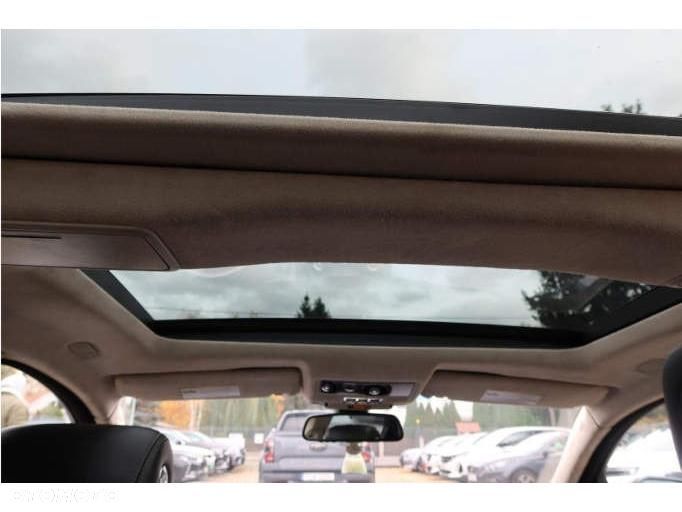 Jaguar XJ 3.0 T LWB AWD Portfolio - 23