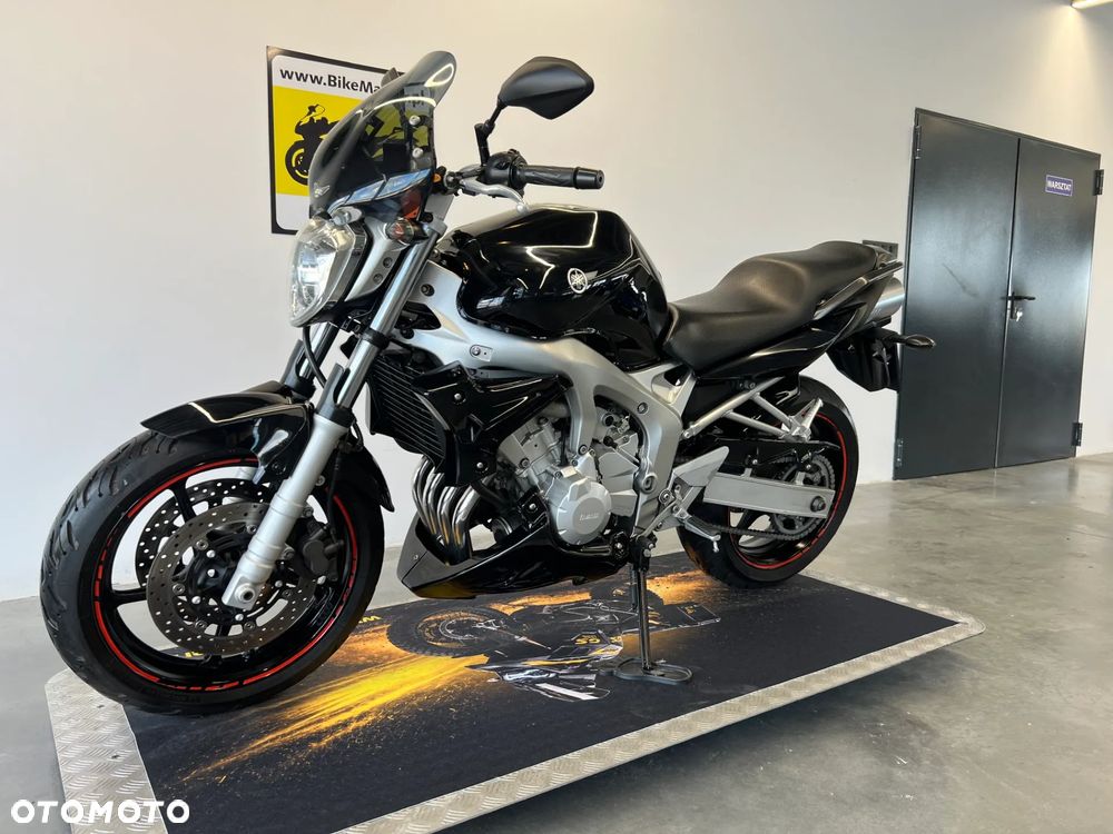 Yamaha FZ6 - 4